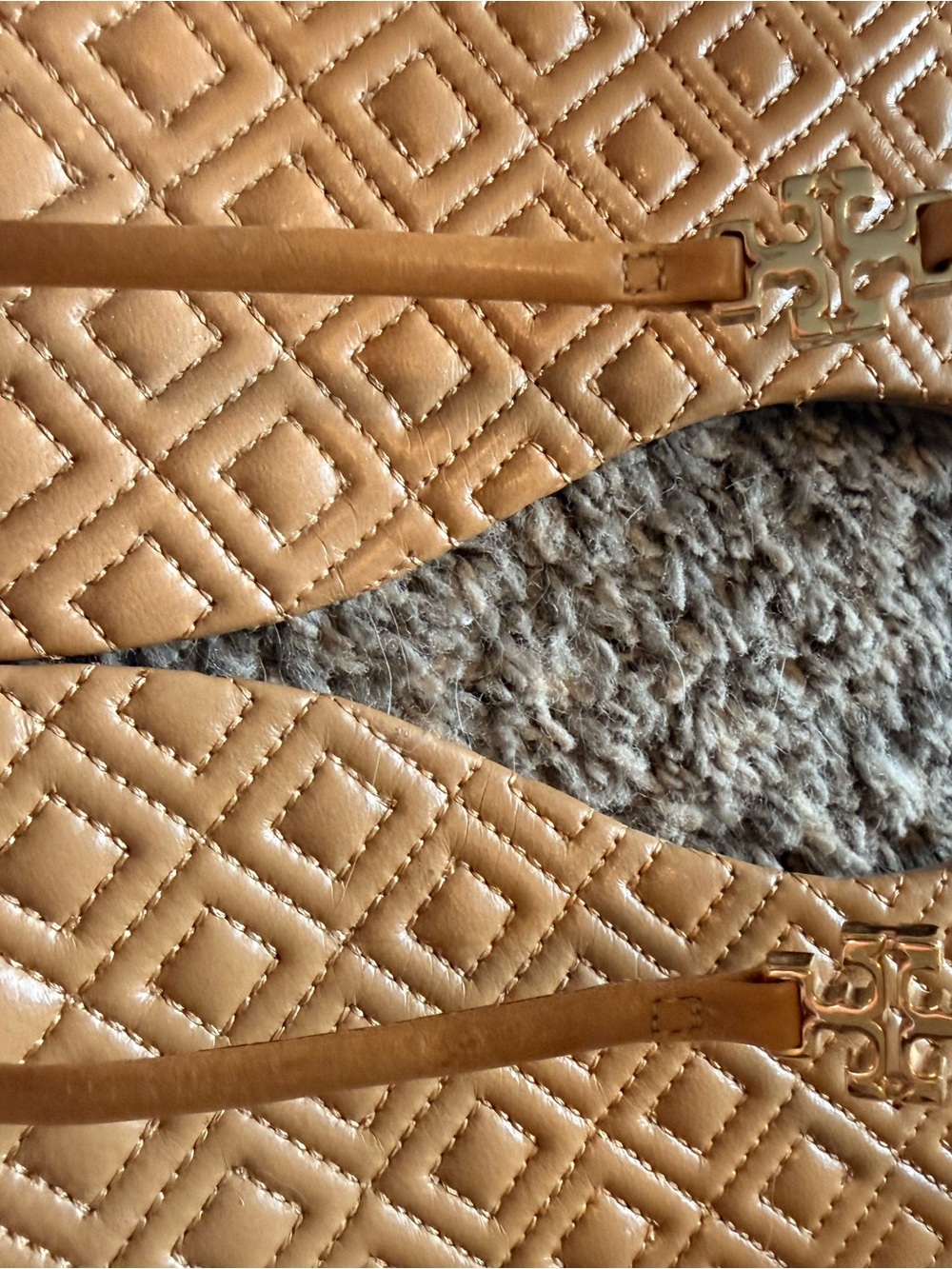 Tory Burch Quilted T-Strap Sandals in Tan with Gold Logo - Picture 6 of 7